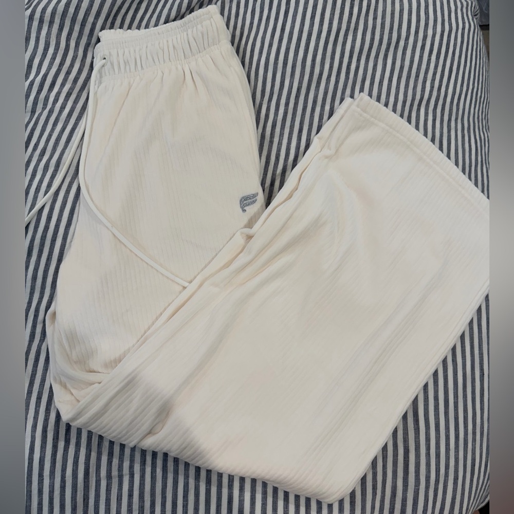 Fabletics Cream Sweatpants